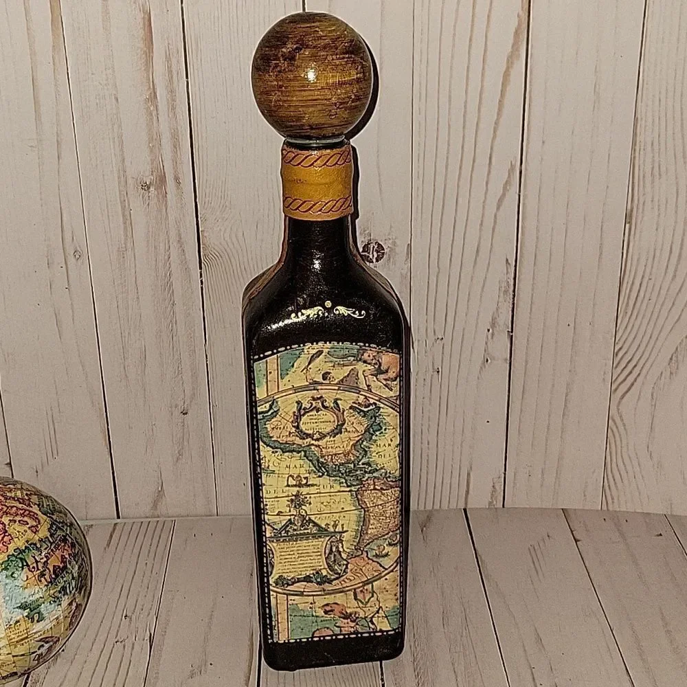 Vintage Fausto Corduri Old World Map 2 Wine Decanter Bottles Florence Italy